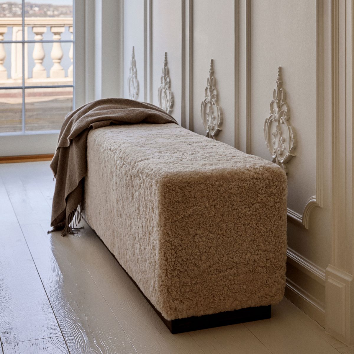 Benjamin bänk Koksgrå