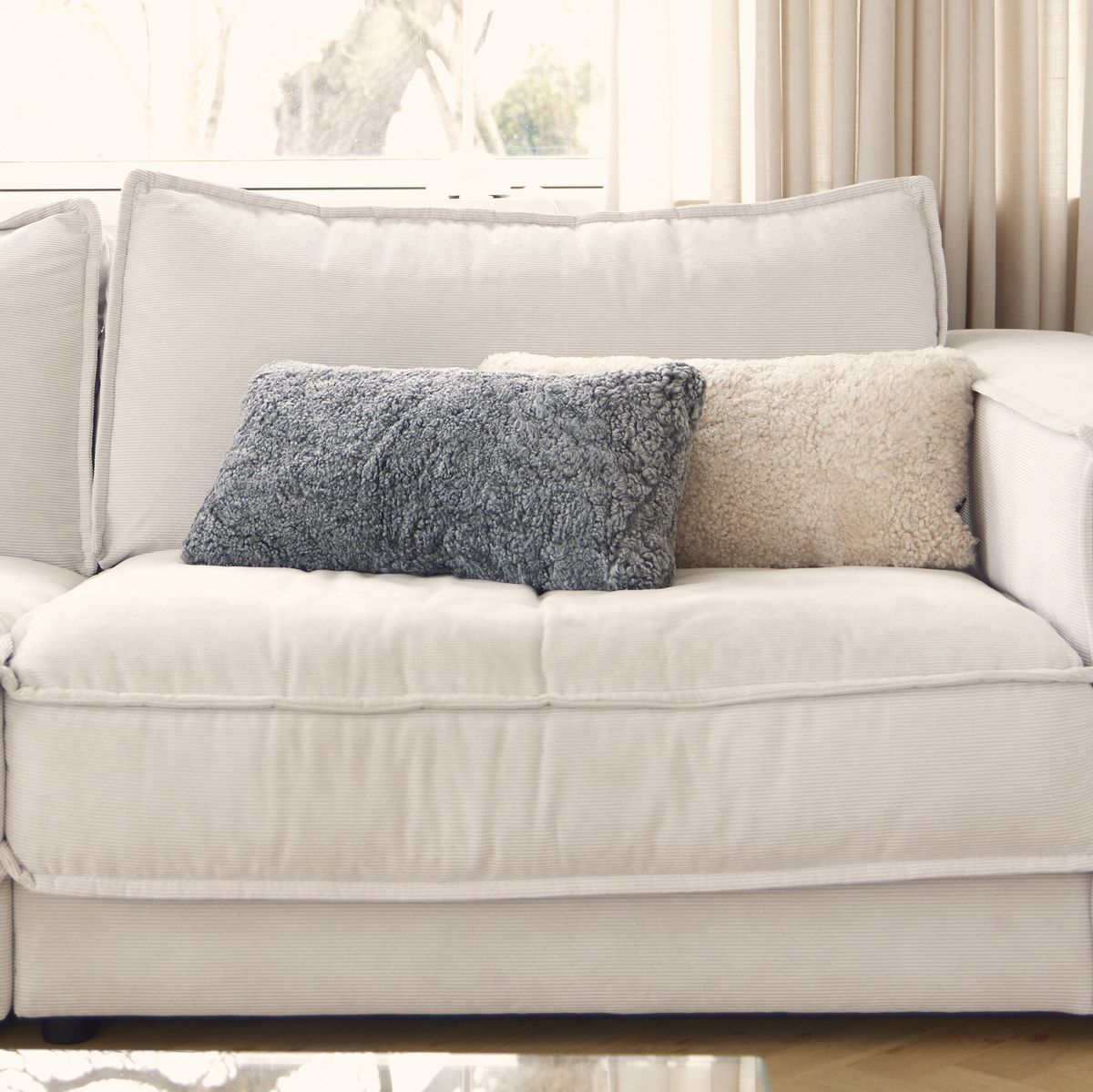 Fårskinnskudde | Kort lugg | Nya Zeeland | Dubbelsidig | 30x60 cm Koksgrå