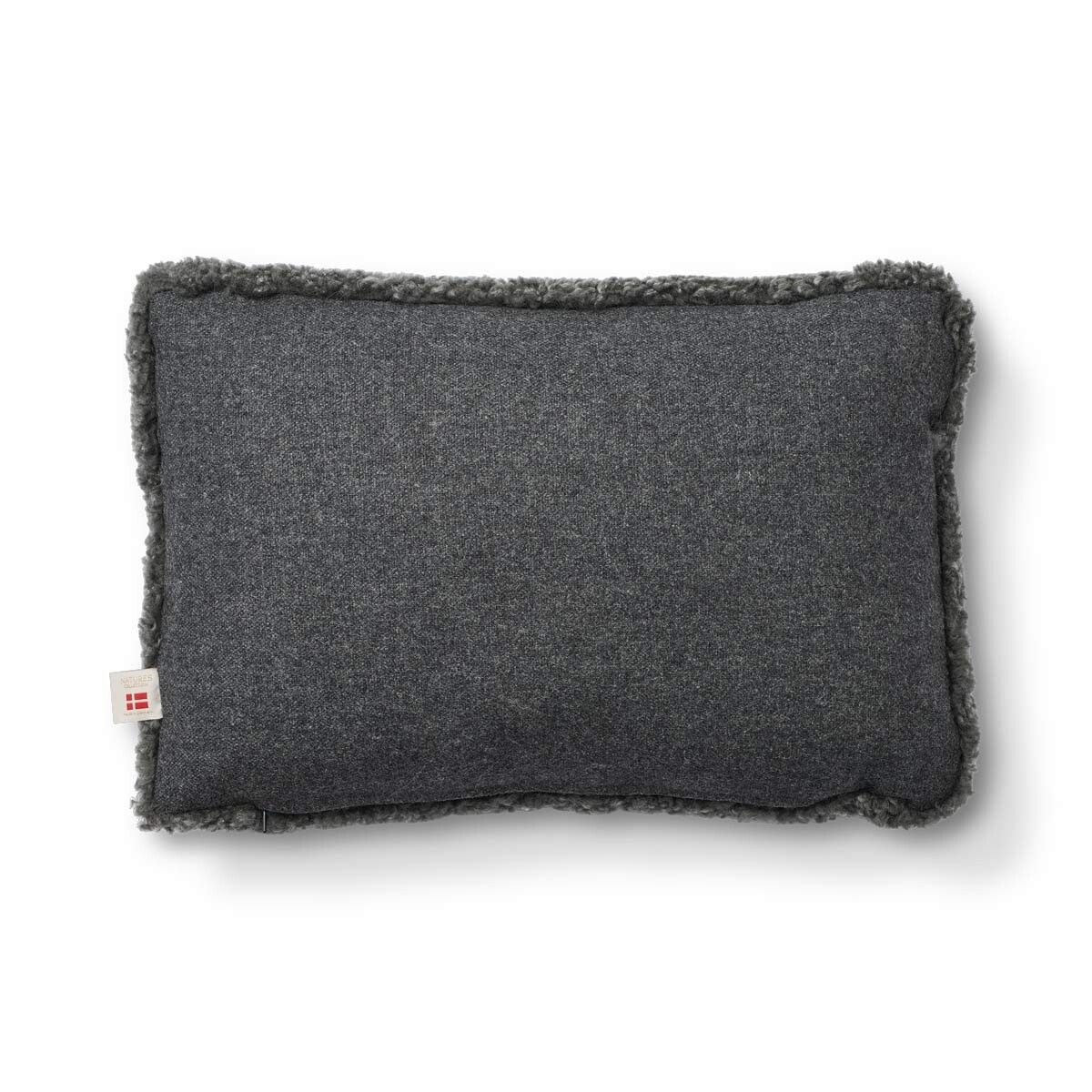 Classic Collection | Ullkudde | Kort lugg | 52x52 cm | 34x52 cm Mörkgrå / Grå