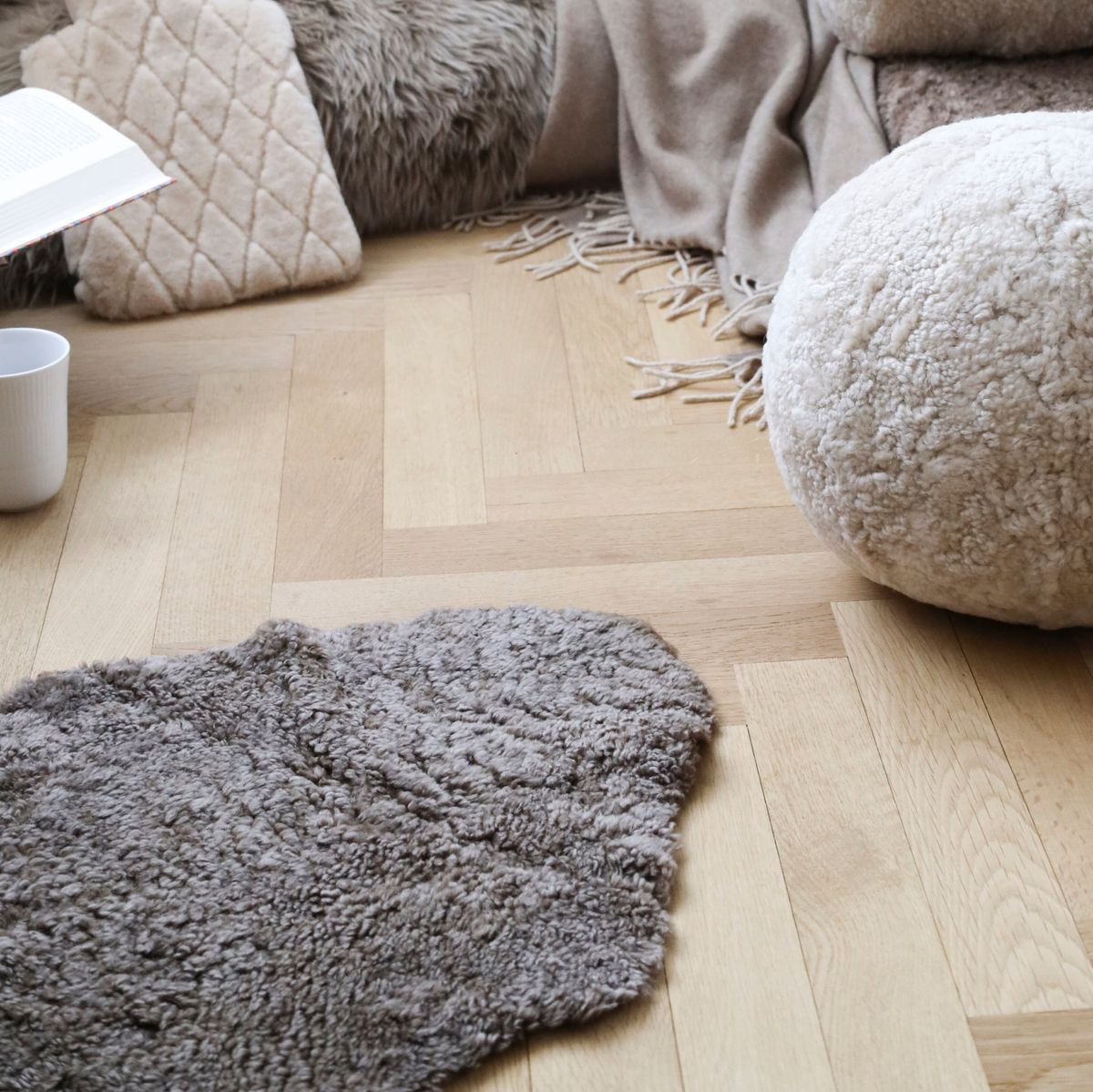 Fårskinn | Kort lugg | Nya Zeeland | 115x60 cm Svart