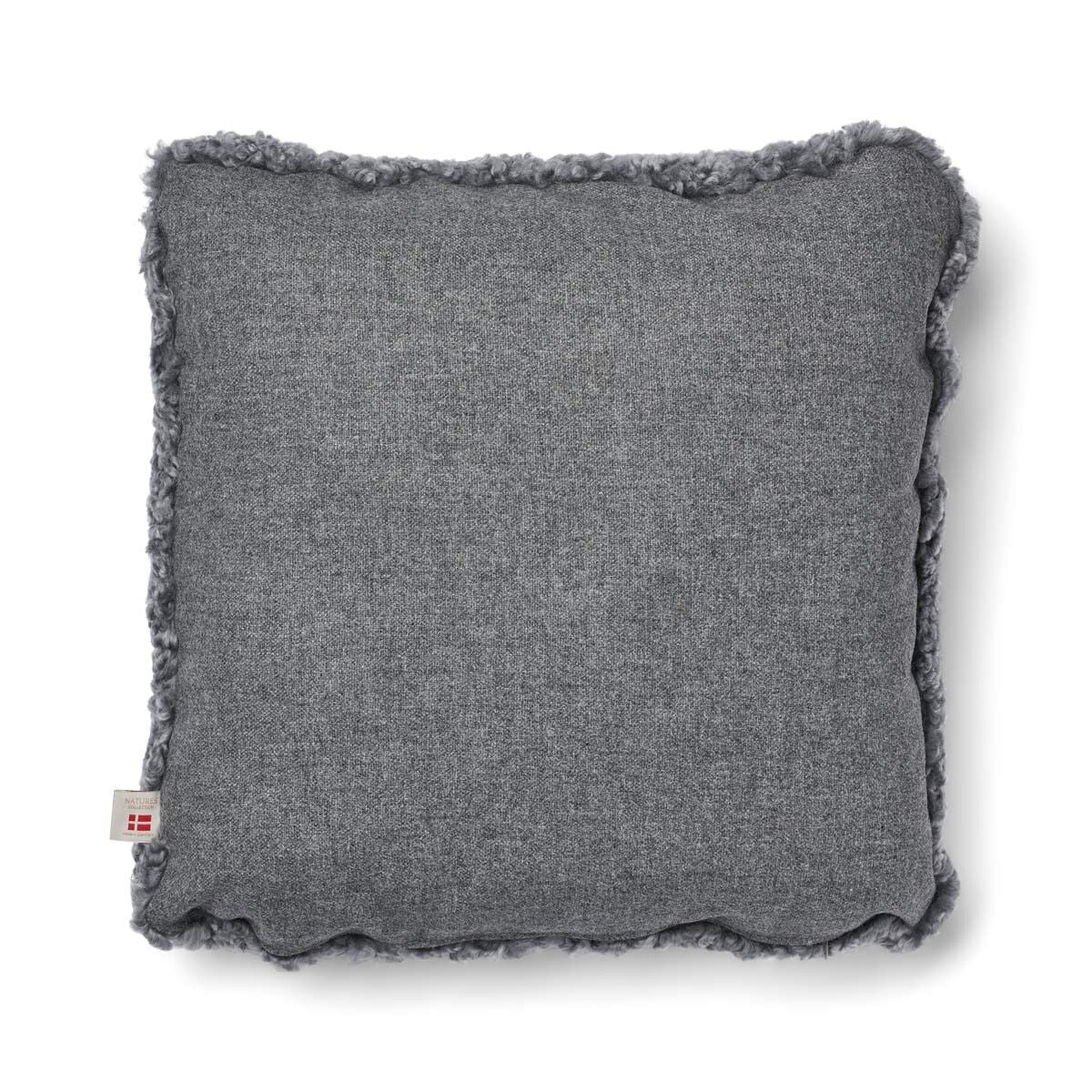 Classic Collection | Ullkudde | Kort lugg | 52x52 cm | 34x52 cm
