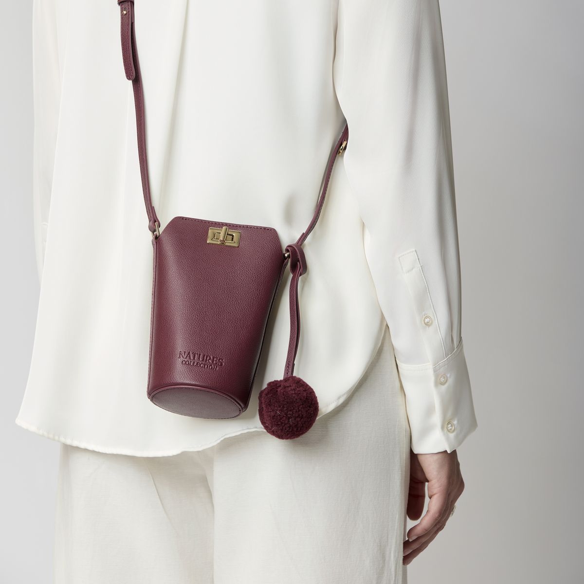 Adina mobilväska Antikgrön