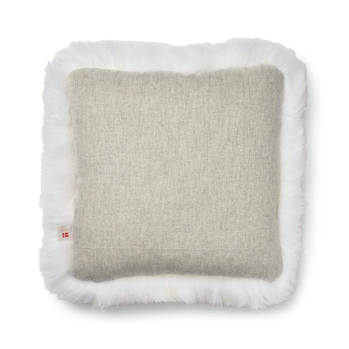 Classic Collection | Ullkudde | Lång lugg | 52x52 cm