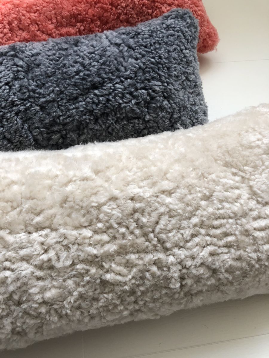 Fårskinnskudde | Kort lugg | Nya Zeeland | Dubbelsidig | 30x60 cm