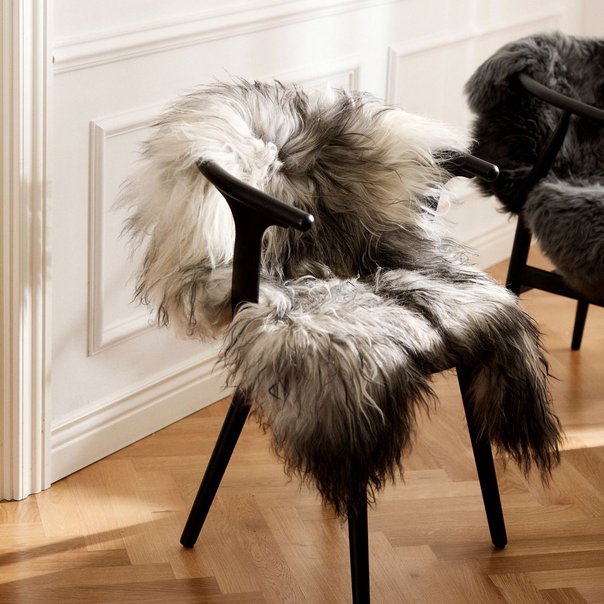 Fårskinn | Lång lugg | Island | 100-120x60 cm Naturleg Grå