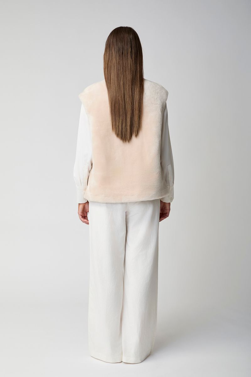 Lorena Väst Beige