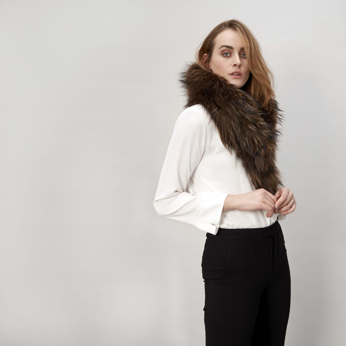 Klara Deluxe pälskrage Gråbrun