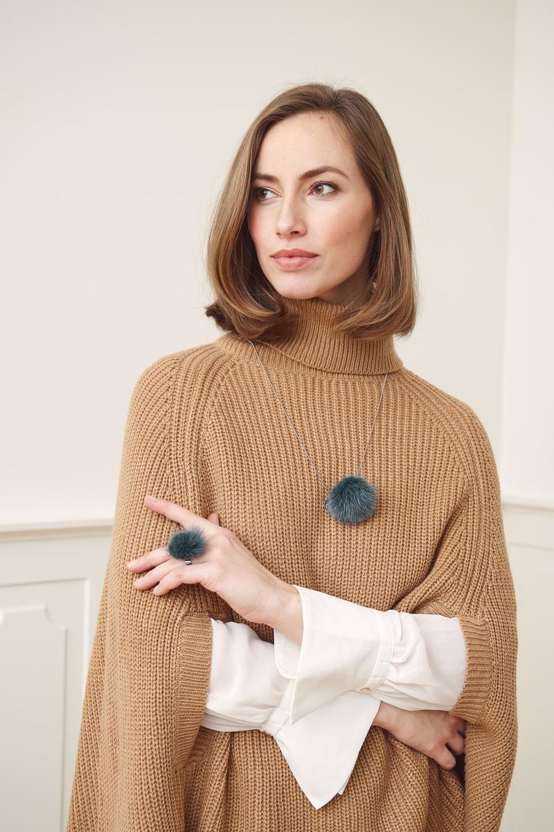 Pom Pom Halsband Ljus pastellgrön