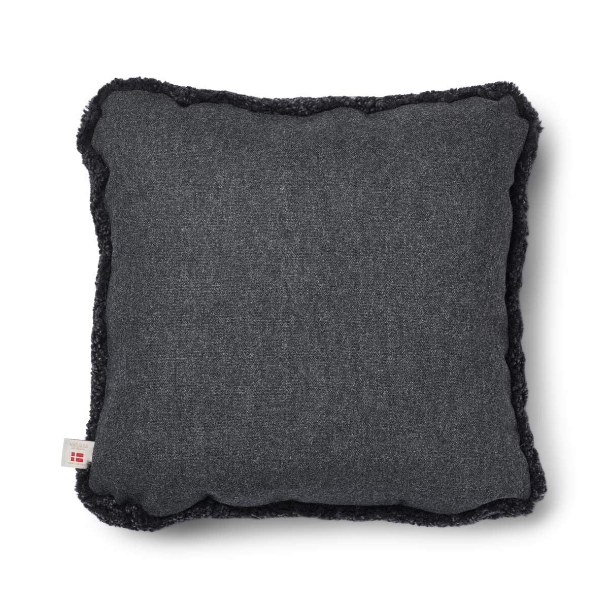 Classic Kort Lugg Fårskinn Kudde Charcoal/Anthracite