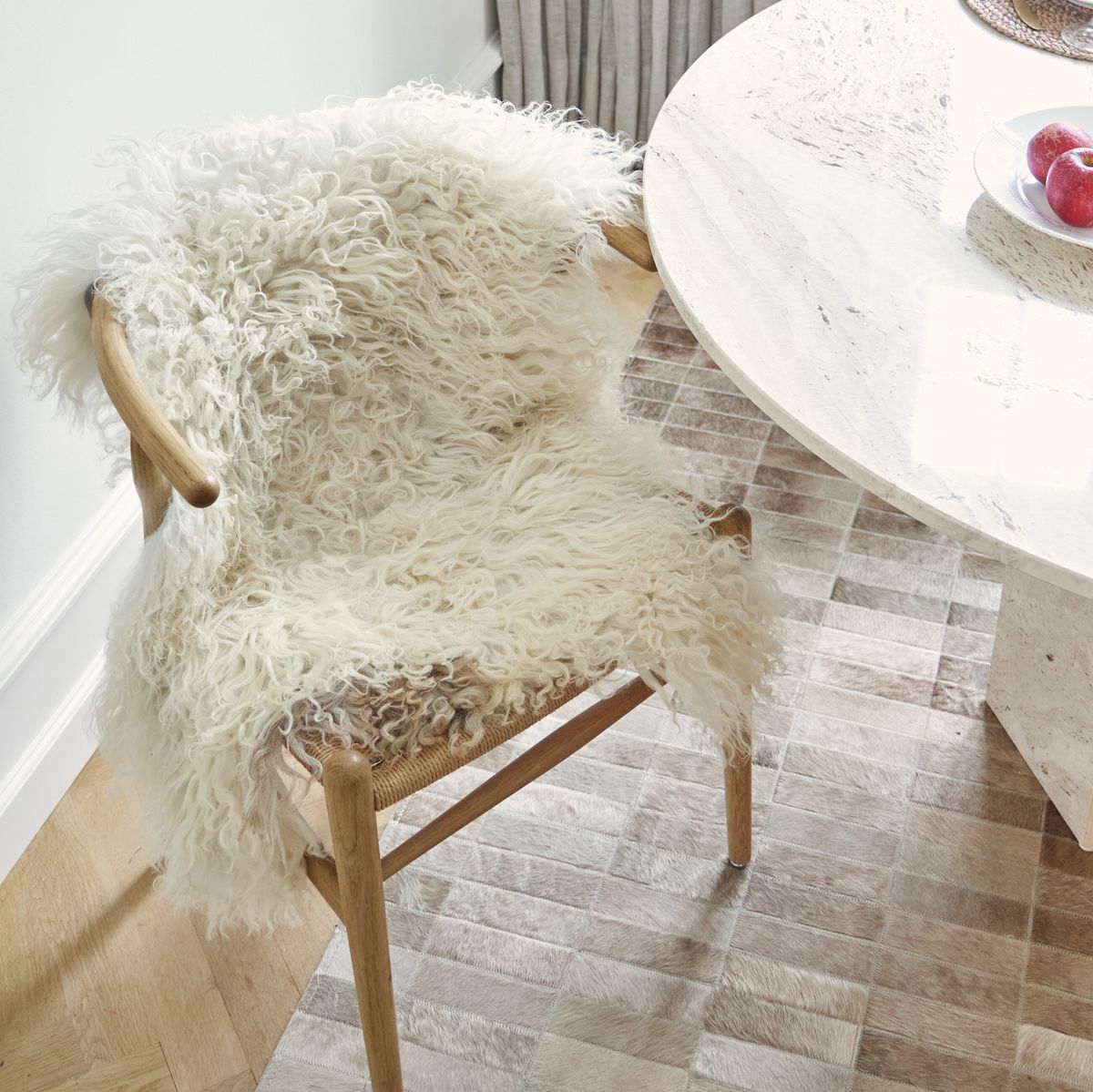 Fårskinn | Lockig | Österrike | 90x60 cm Natur Svart