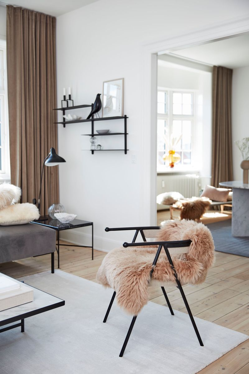 Skräddarsydda fårskinn, sätesöverdrag, dubbla eller flera skinn som sys ihop (inget bakstycke eller extra material)