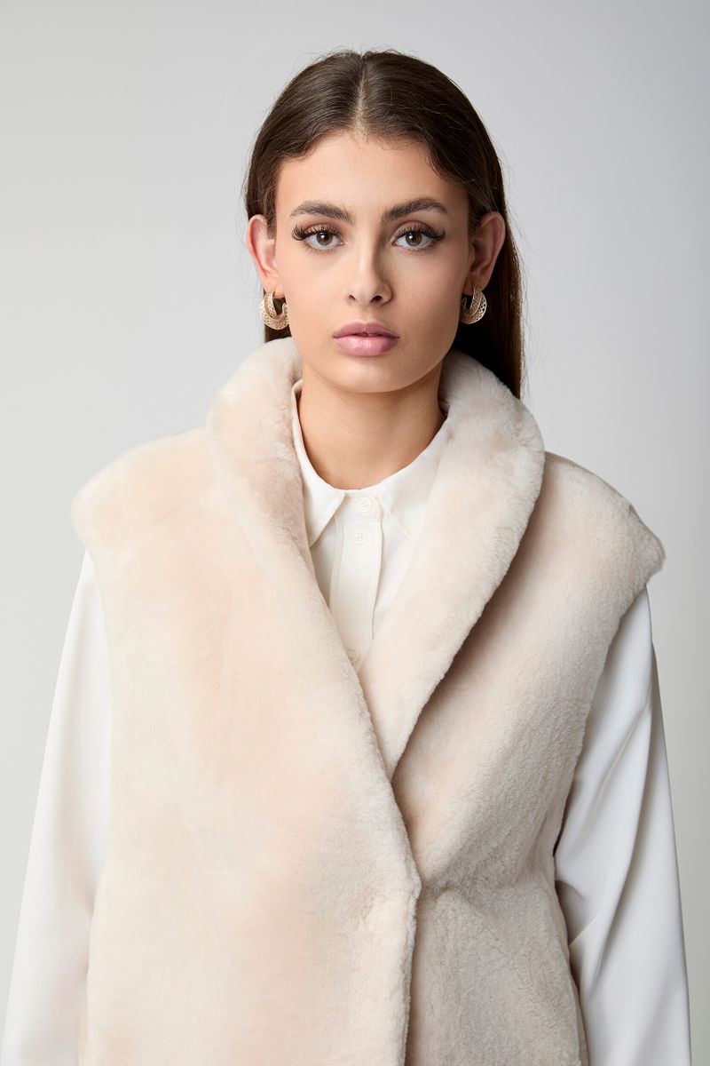 Lorena Väst Beige