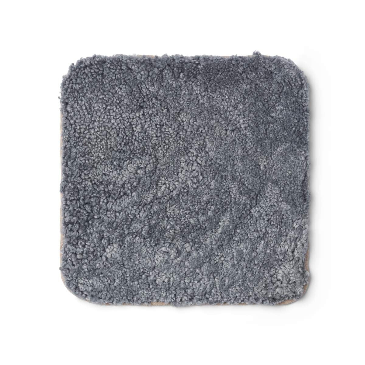 Zero Waste stolsdyna | Kort lugg | Nya Zeeland | 35x35 cm Ljusgrå