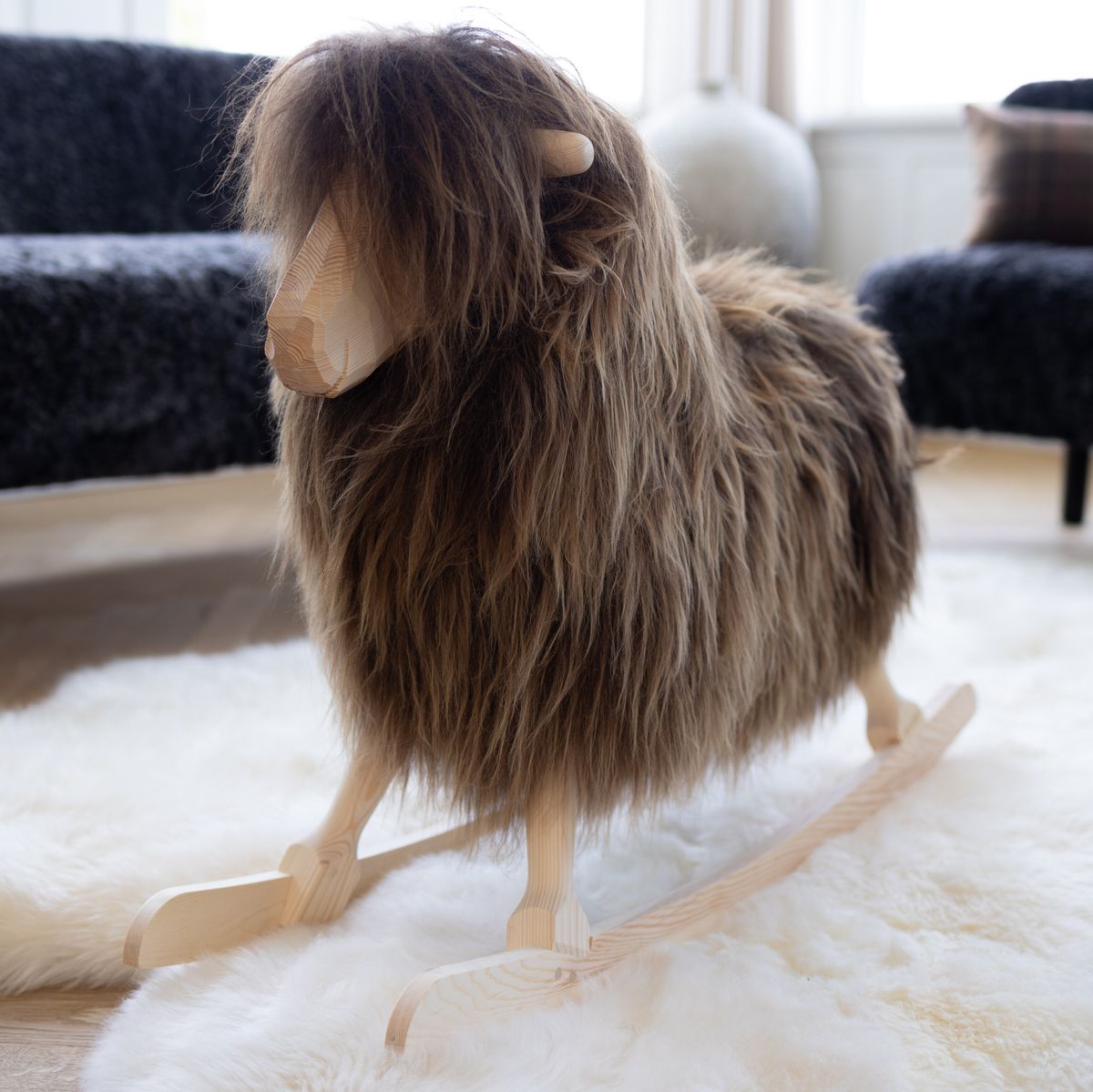 Gungfår | Gotland | L85xB25xH60 cm Gotland naturgrå