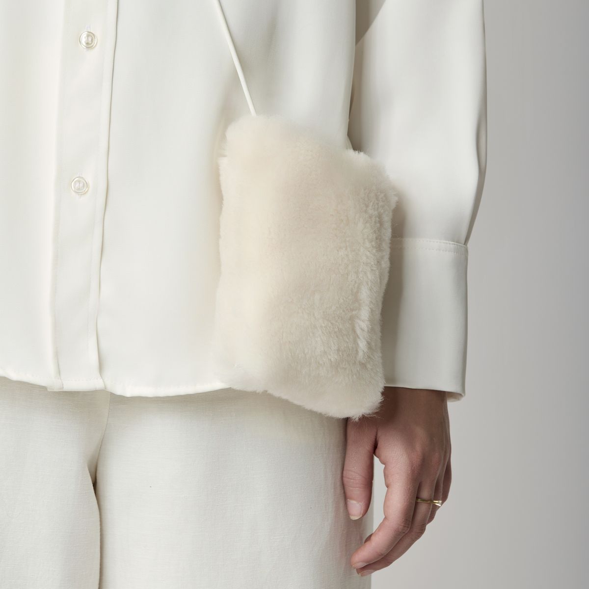 Gwen Mobilväska Beige
