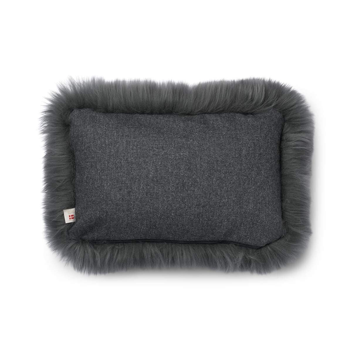 Classic Collection | Ullkudde | Lång lugg | 52x52 cm | 34x52 cm Mörkgrå / Stålgrå