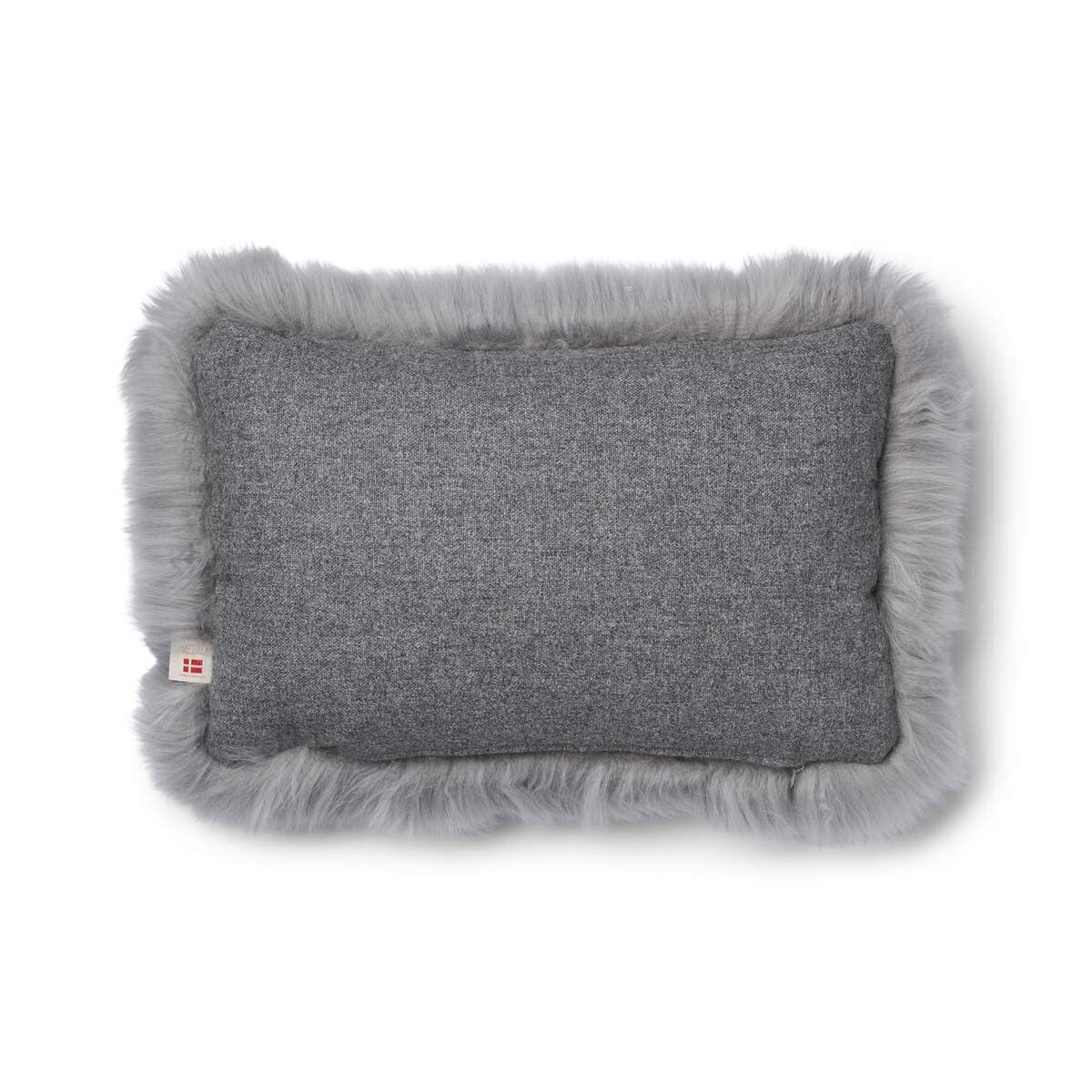 Classic Collection | Ullkudde | Lång lugg | 52x52 cm | 34x52 cm Svensk: Grå / Ljusgrå