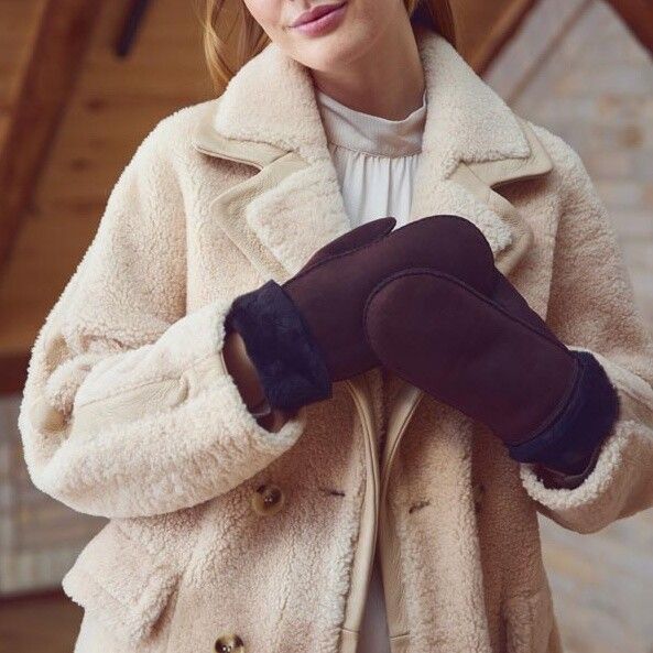 Kristie Vantar Svart